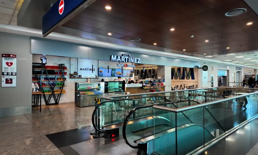 Cafe Martinez au premier étage d'Aeroparque (aéroport Jorge Newbery) à Buenos Aires
