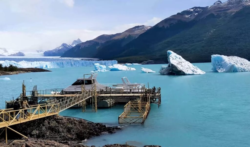 excursion en bateau sur le Lago Argentino à proximité d'El Calafate en Patagonie Argentine