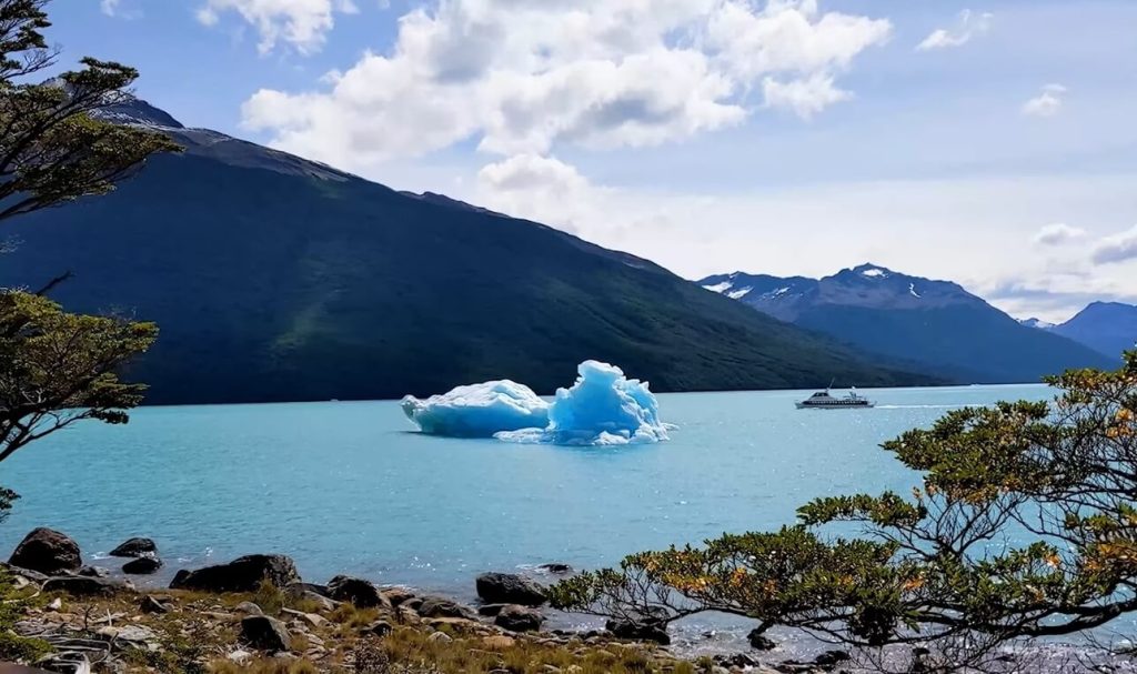 icebergs sur le Lago Argentino en Patagonie Argentine