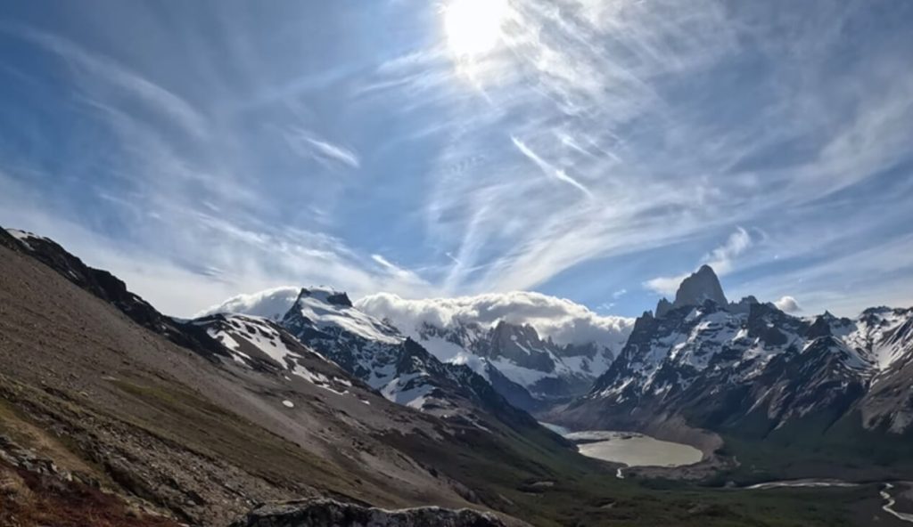 Vue panoramique depuis la Loma del Pliegue Tumbado à proximité d'El Chaltén en Patagonie argentine