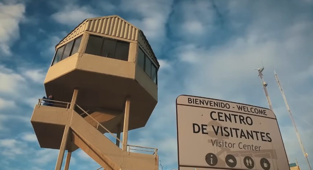 mirador du centre de visiteurs « Istmo Carlos Ameghino » de la péninsule Valdés en Argentine