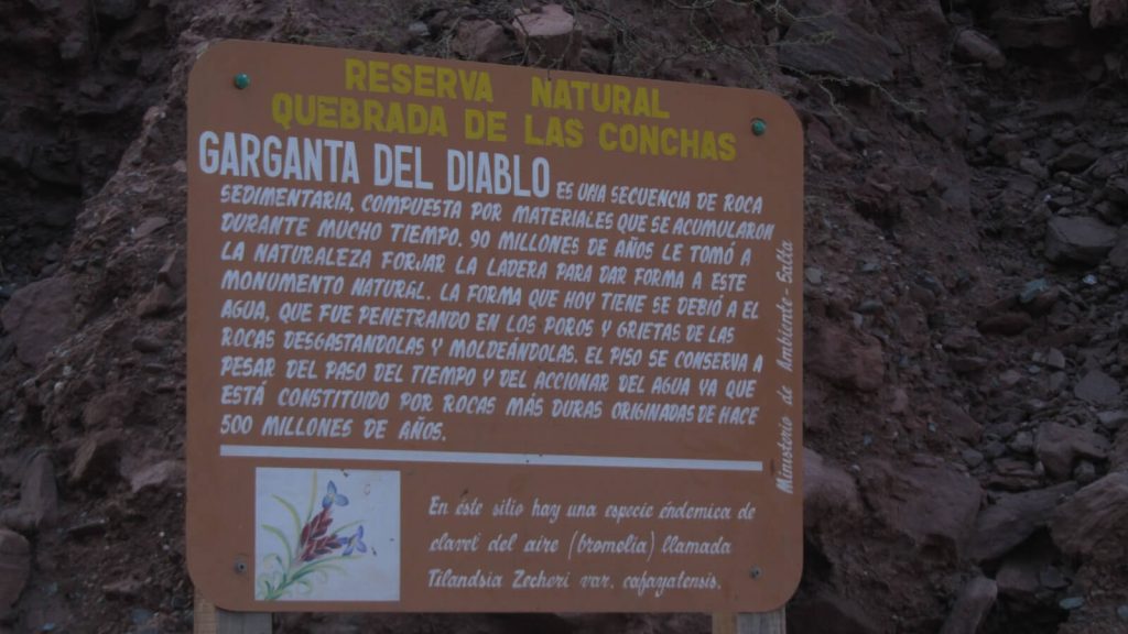 Exemple de panneau signalétique installés au niveau des sites majeurs de la Quebrada de las Conchas en Argentine