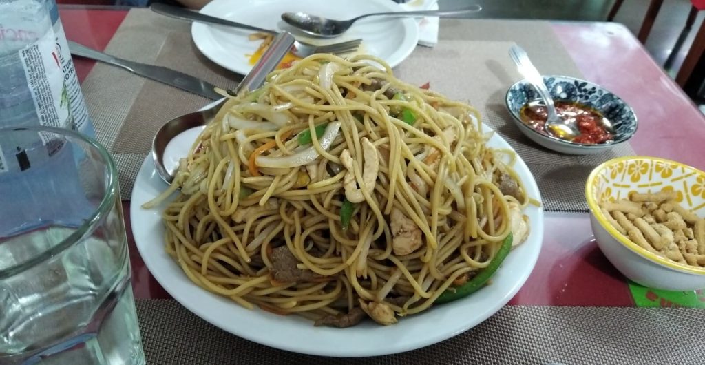 Plat de nouilles dans un restaurant du Barrio chino de Buenos Aires