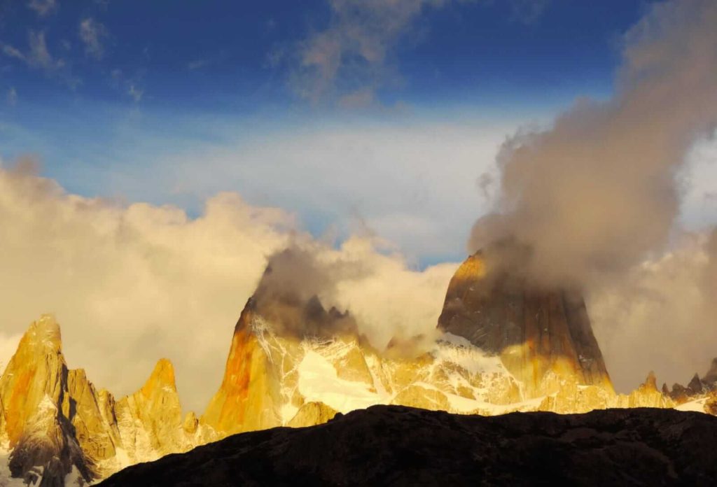Mont Fitz Roy pris en photo lors d'une golden hour