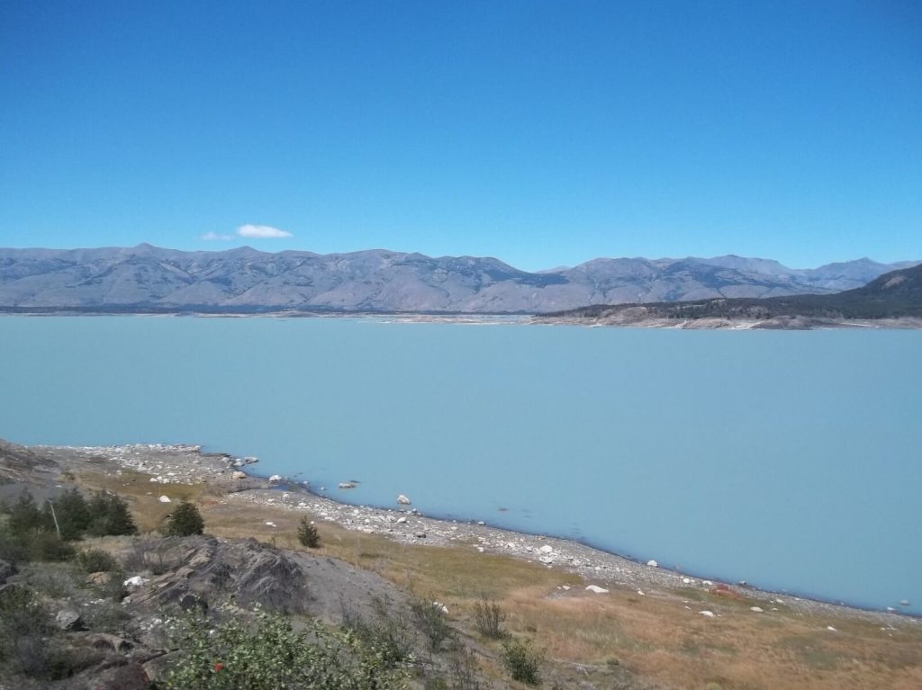Vue sur le Lago Argentino depuis El Calafate en Patagonie argentine