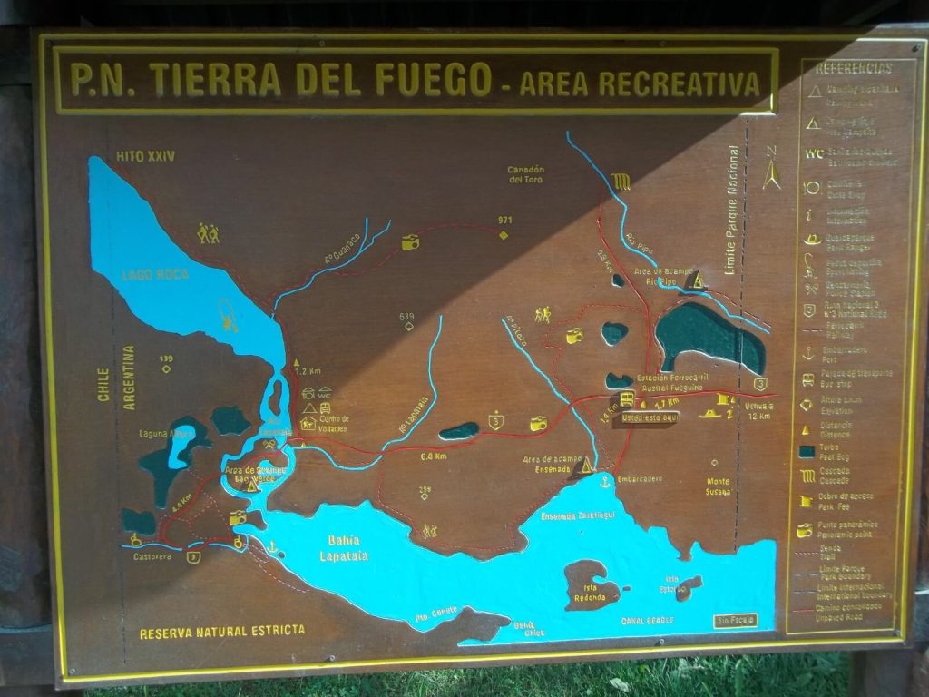 Plan des sentiers de randonnée du parc national Terre de Feu en Patagonie argentine