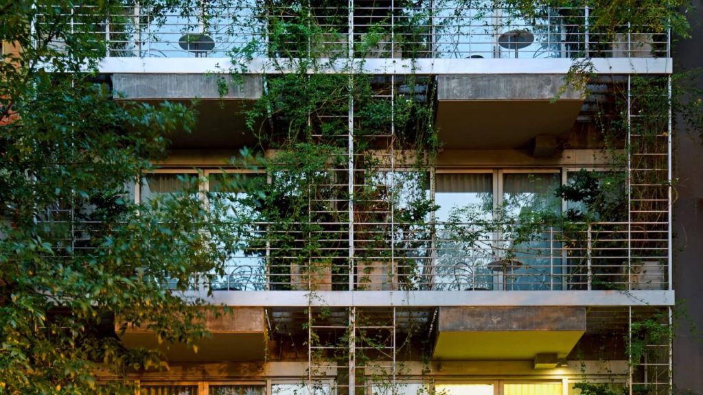 Façade végétalisée de Palo Santo Hotel à Buenos Aires